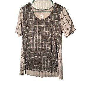 Women's LuLaRoe Perfect T Shirt Gray and White Plaid Checkered Swing‎ Top Size M